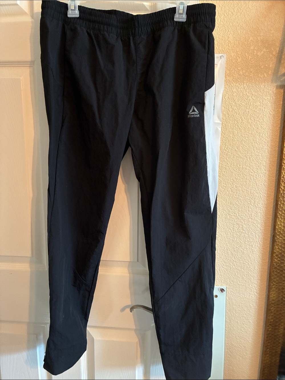NWOT Reebok Men’s Black Joggers with White Side Panel